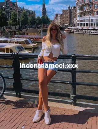 3892188508 - Bella Ragazza Brasiliana, Figa Calda E Depilata.