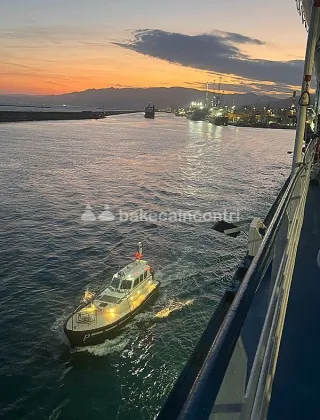3282110765 - Traghetto Per Genova