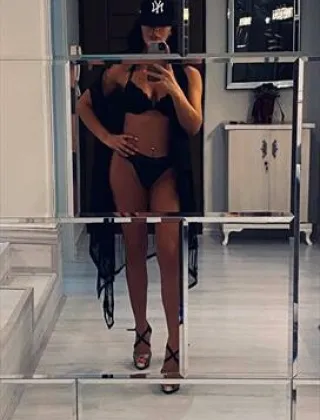 3884679987 - Ragazza Stupenda La Migliore Per Videochiamata