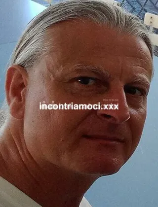 3385916379 - Cerco Donna