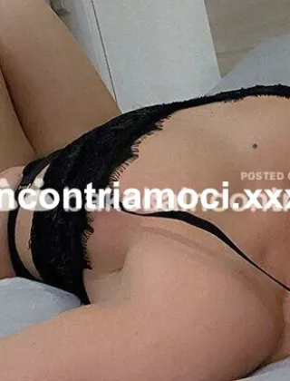 3511140104 - Bionda Seducente E Coccolona