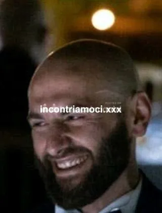 3398946955 - Se State Cercando Una Persona Senza Brutte