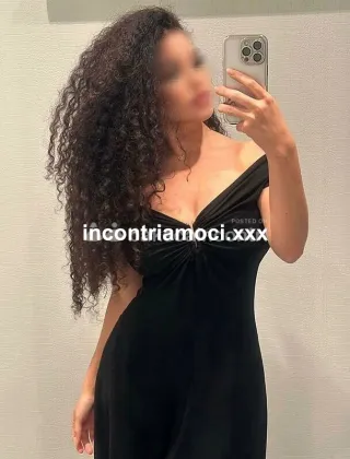 3385916368 - Bella, Dolce E Premurosa Donna Spagnola