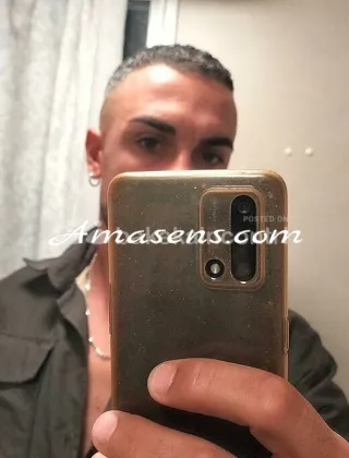 3274525819 - Bel Ragazzo In Cerca Di Divertimento