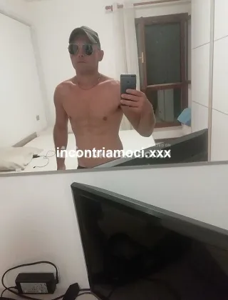 3497054073 - Ragazzo Caldo