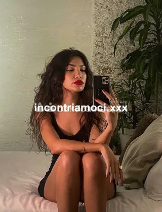 3447395908 - Affascinante Latina Di 26 Anni