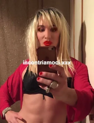 3756150460 - Trans Mistress Rimini