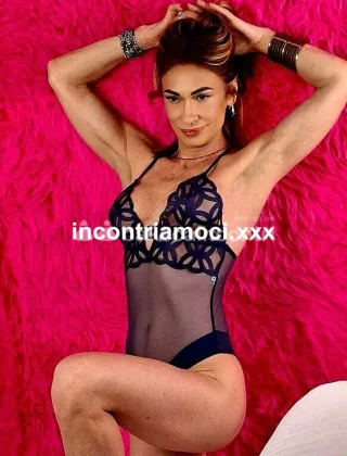 3887967122 - Linda