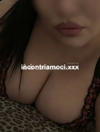 3293423623 - Morbida Vogliosa Tetona Ti Aspetta Per Farti