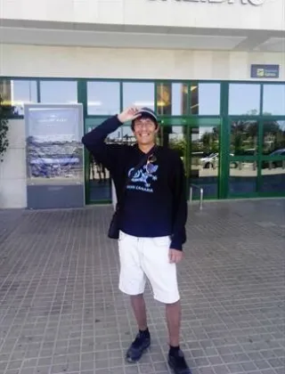 3931085944 - Bel Ragazzo Massaggiatore Mani Fatate Esegue