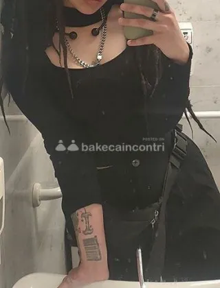 3516902201 - Giovane Ragazza In Cerca Di Avventure