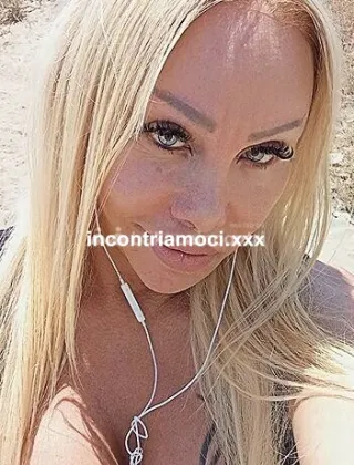 3405020340 - Italianissima (Sul Serio) Femminile Porca Gola