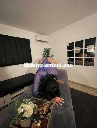 3314385255 - Due Puttane Tutte X Te Tutta Per Te Piacere Senza