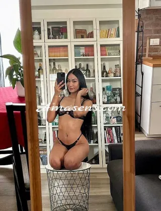 3520459266 - Georgina