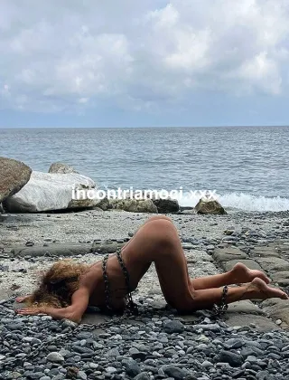 3292057468 - Italiana, Sensuale Con Piercing E Tatoo