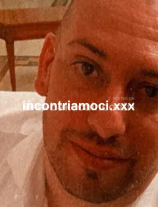 3516422422 - Ragazzo Serio Pulito