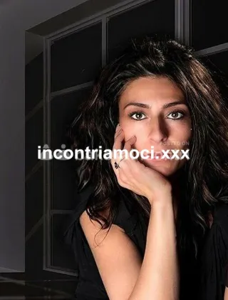 3292057468 - Italiana Sensuale Con Piercing E Tatoo Tutti Da