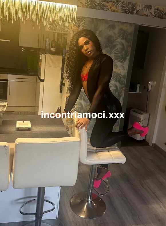 Naomi Trans