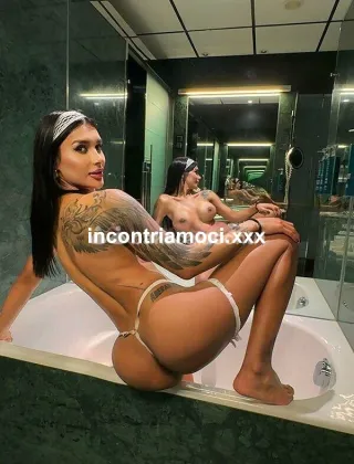 3520739836 - Trans Mistress Bologna