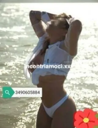 3490605884 - Bellissima Bionda