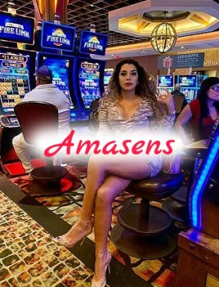 3756521225 - Trans Mistress Como