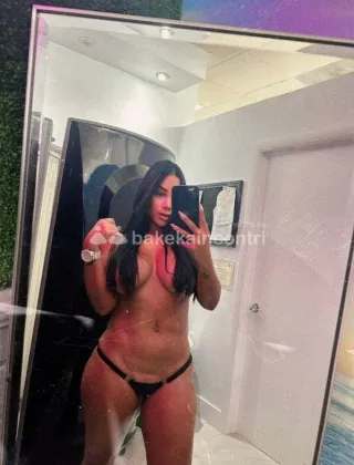 3202138756 - Appena Arrivata A Termoli Ragazza Romana Appena