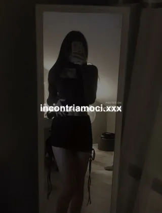3508603319 - Giovane Studentessa Italiana ?