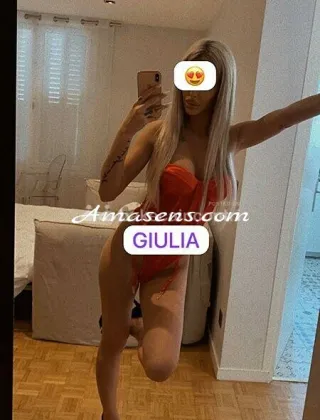 3925512267 - Solo Whatsapp ????Giulia Bomba Ventenne Ucraina
