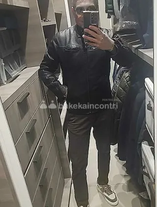 3387128955 - Uomo Attraente E Riservato Cerca Donna Max 45, X