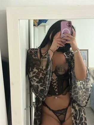 % Bella Ragazza Pronta A So