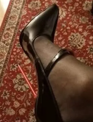 3932735400 - Trans Mistress Torino