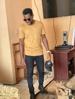 3484512871 - Sono Un Africano Con Un Pene Lungo Cerco Le Donne