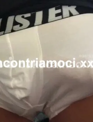3516645910 - Uomo Cerca Coppie