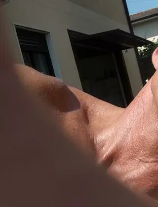 3295980962 - Uomo Cerca Donna Per Incontri Trasgressivi