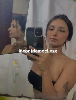 3508702068 - Nicoletta La Piu Porchetta La Tua Bimba Assettata