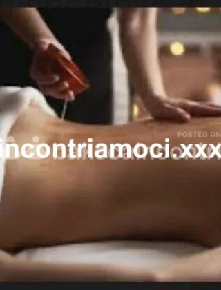 3665010986 - Massaggiatrice Con Lettino Professionale, Giovane