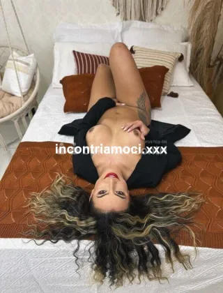 3331418386 - Bionda Focosa