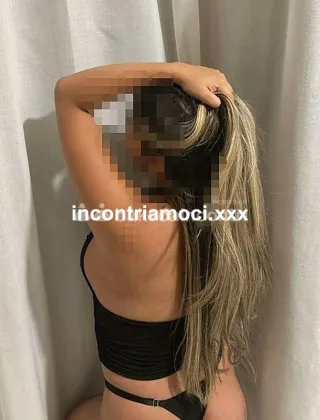 3508782652 - Ragazza Calda Brasiliana