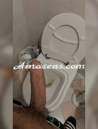 3283682566 - Un Giovane Di 28 Anni Con Un Buon Cazo Tutto Per