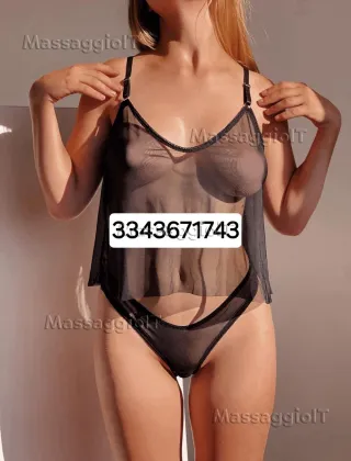 3343671733 - Alexia Milf Bella E Sexy 50 Milf Milano