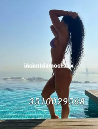 3510029568 - Arona Fritzi Arrapante Vera Porcellina Un Vulcano