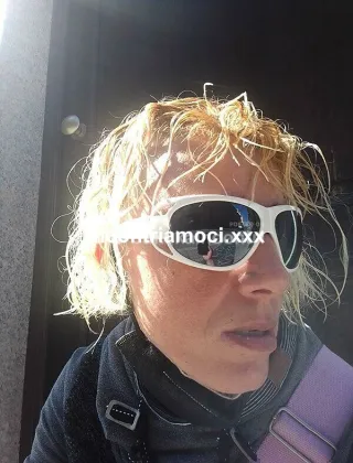 3274922490 - Pompino Con Ingoio Con Lato B Finale