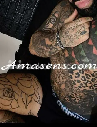 3337693145 - Bull Bel Uomo Alto Moro Tatuatissimo Con Un Gran