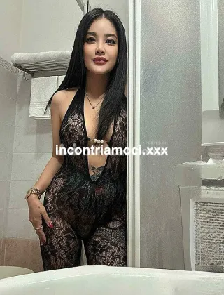 3932895559 - Elisa Donna Thailandese Prima Volta In Zona