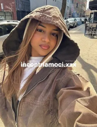3500029827 - Donna Cerca Uomo