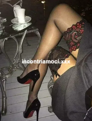 3896276073 - Bella Coppia Con Lei Casalinga Sex