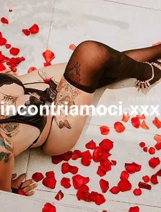 3278052381 - La Tua Cagna Per Te E Molto Calda