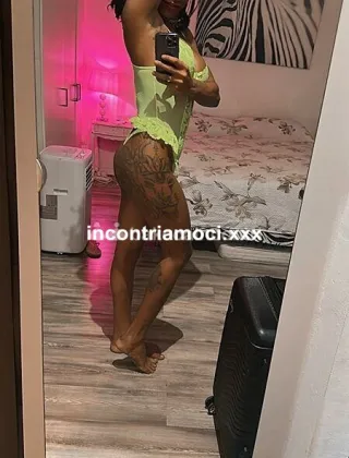 3509027773 - Naomi?Trans?