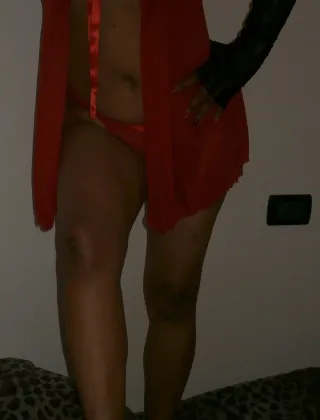 3773284592 - Vanessa Giovane Casalinga Massaggi Solo A Uomini