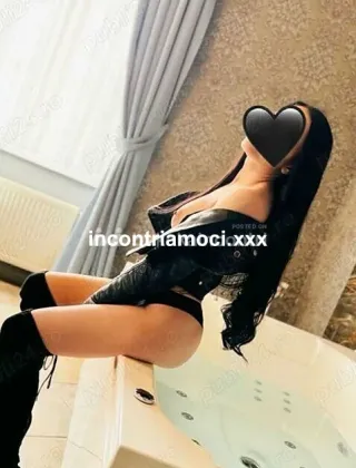 3509776720 - Simona Raggiungo Hotel E Appartamenti Privati